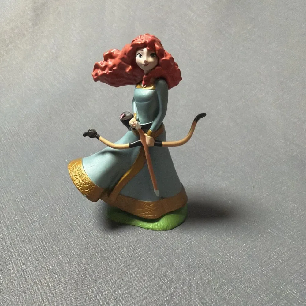 Disney Merida Figurine Blue Dress Gold Trim Bow Arrow Brave-M